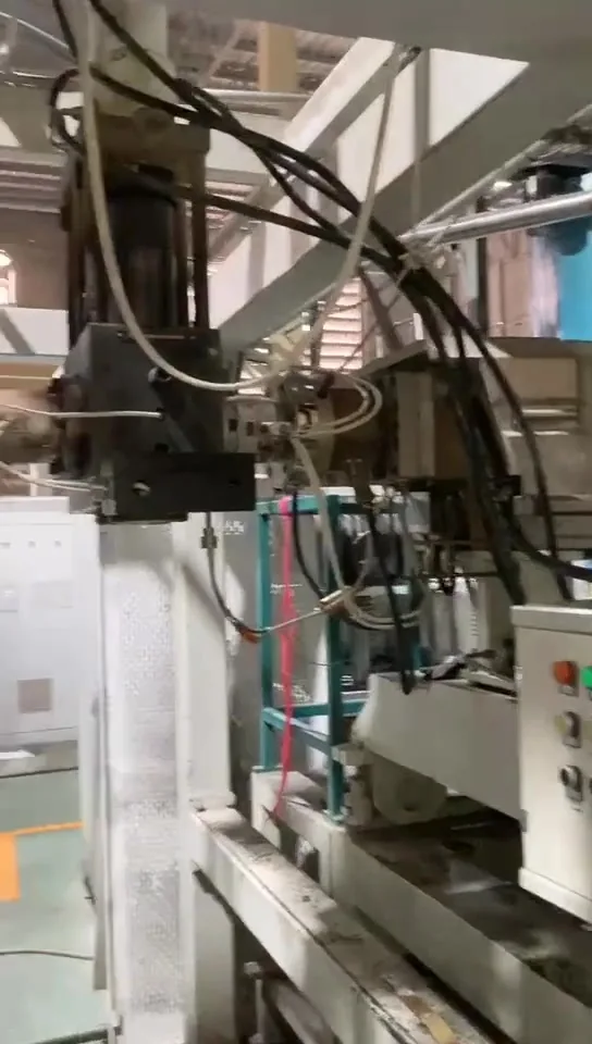 PET extruder running